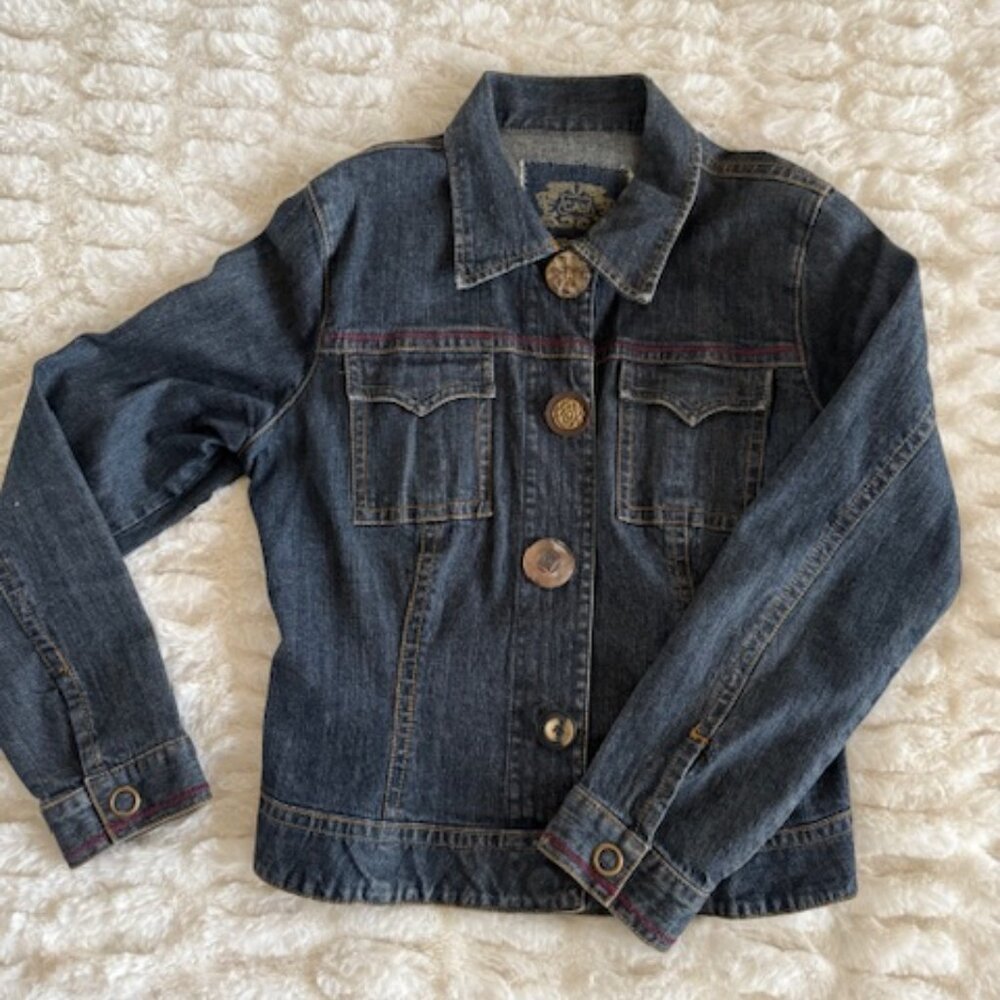 Cabi Jean Jacket with Stretch! Adorable Buttons Size Medium